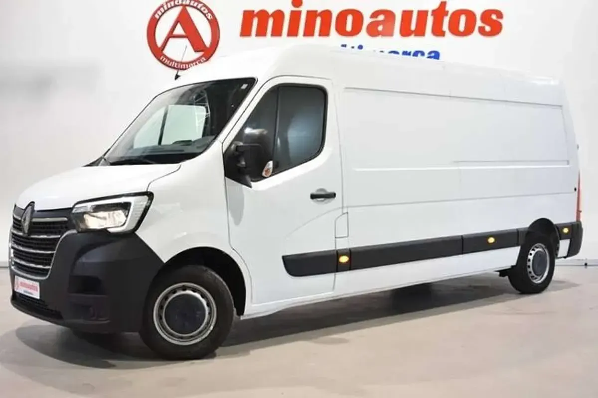 Usado Renault Master 135 CV (99 kW) 2022 Blanco Monovolumen
