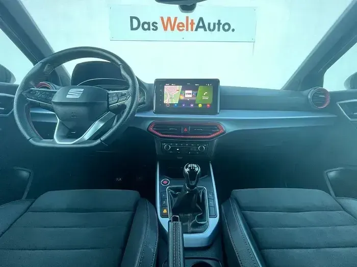 Usado Seat Arona FR 116 CV (85 kW) 2025 Blanco SUV