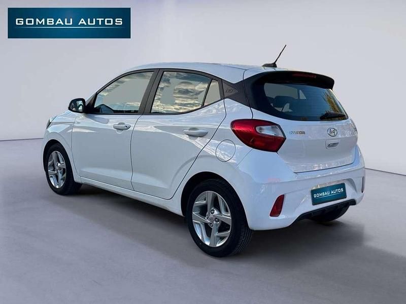 Usado Hyundai i10 67 CV (49 kW) 2022 Blanco Utilitario