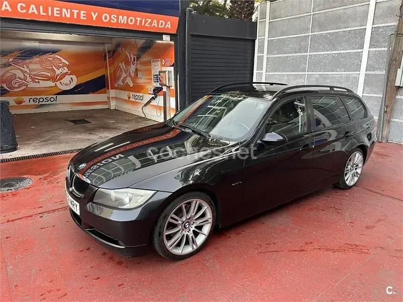 Usado BMW 320 163 CV (119 kW) 2008 Negro Familiar