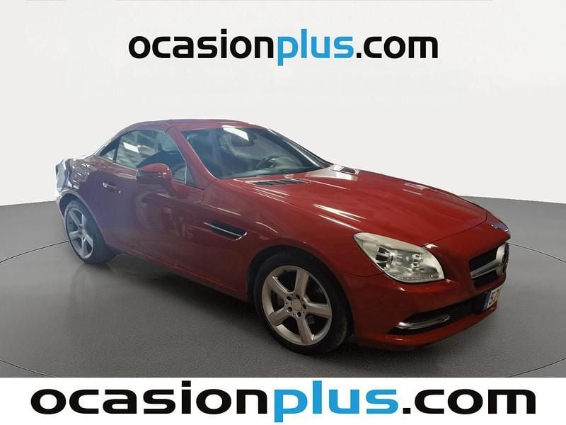 Usado Mercedes SLK200 184 CV (135 kW) 2011 Rojo Descapotable