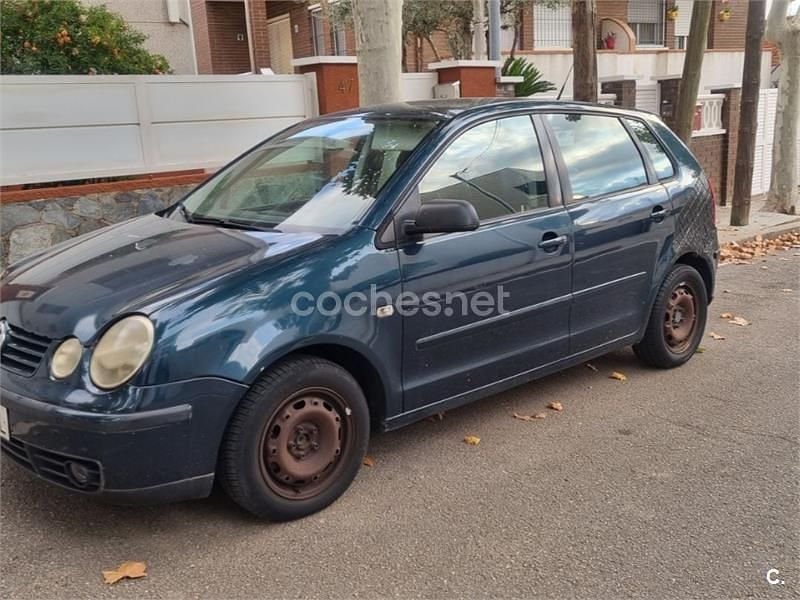 Negro Usado 2004 VW Polo Trendline Berlina | 2600 € (Buen precio) - Imagen 1/4