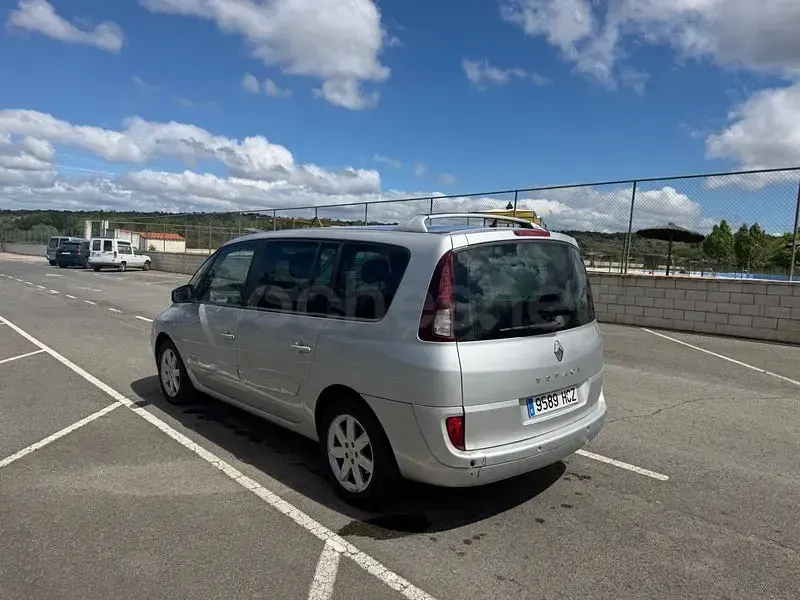 Usado Renault Grand Espace 150 CV (110 kW) 2011 Gris / plata Monovolumen
