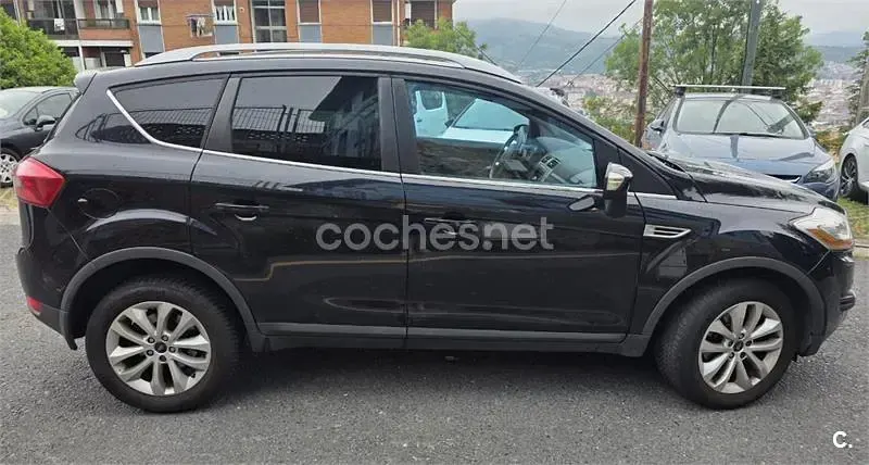 Usado Ford Kuga Titanium 140 CV (102 kW) 2011 Negro SUV