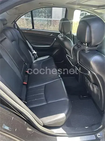 Usado Mercedes C220 Elegance 170 CV (125 kW) 2007 Negro Familiar