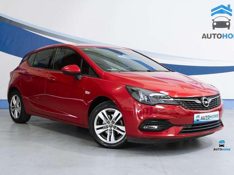 Usado Opel Astra GS Line 110 CV (80 kW) 2020 Rojo Berlina