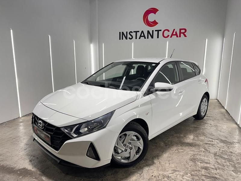 Usado Hyundai i20 84 CV (61 kW) 2021 Blanco Berlina