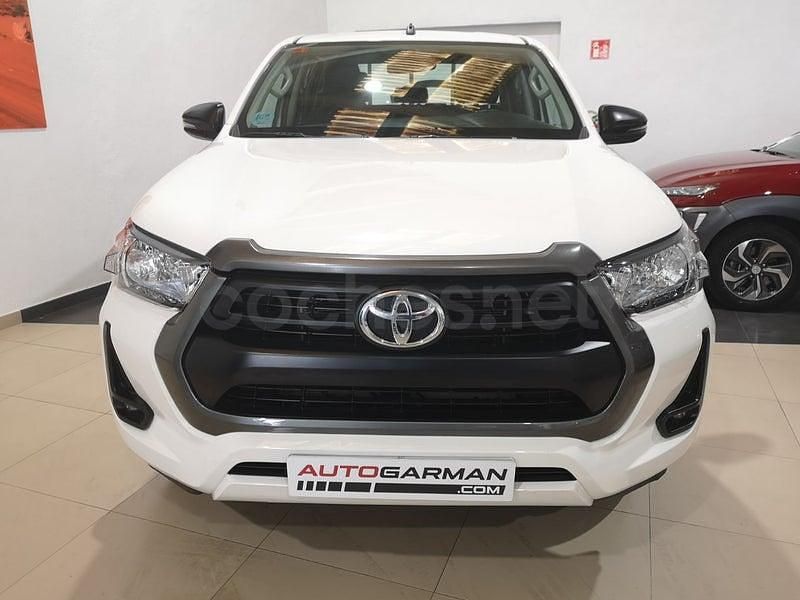 Usado Toyota HiLux 150 CV (110 kW) 2021 Blanco Pickup/Camioneta