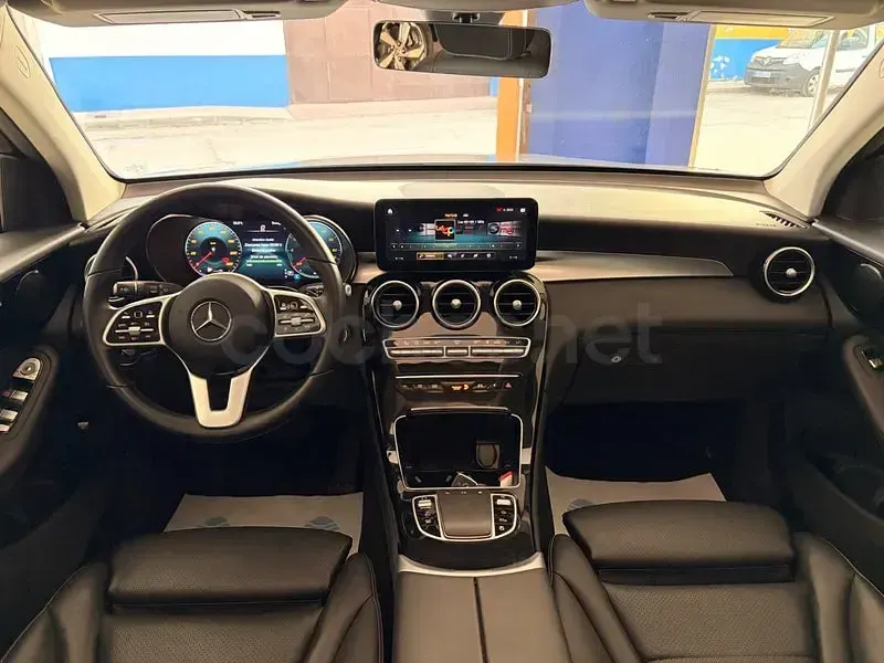 Usado Mercedes GLC300 333 CV (244 kW) 2022 Gris / plata SUV