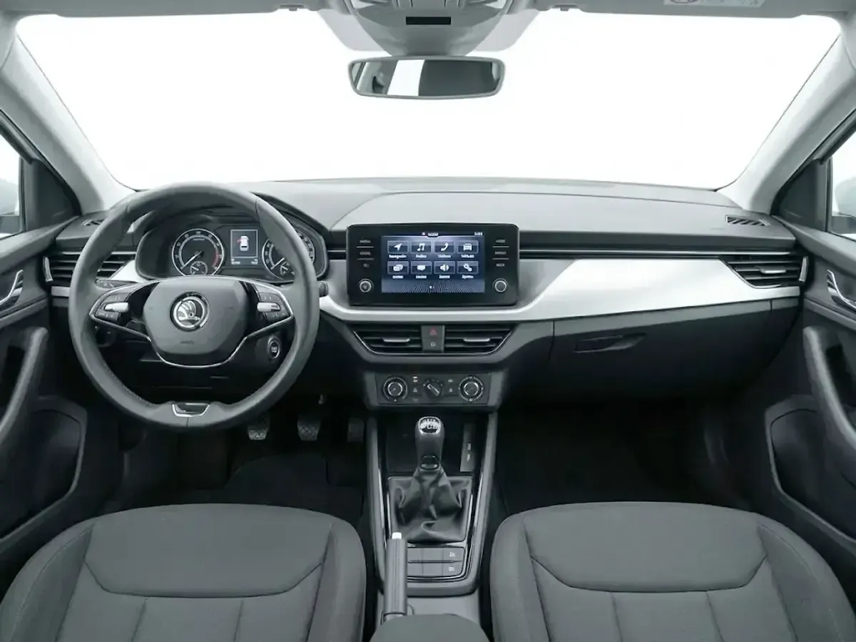Usado Skoda Fabia Ambition 95 CV (69 kW) 2022 Blanco Utilitario