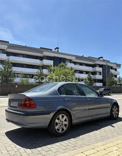 Usado BMW 320 136 CV (100 kW) 2002 Azul Berlina