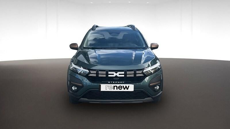 Usado Dacia Sandero Extreme 100 CV (73 kW) 2025 Verde Berlina