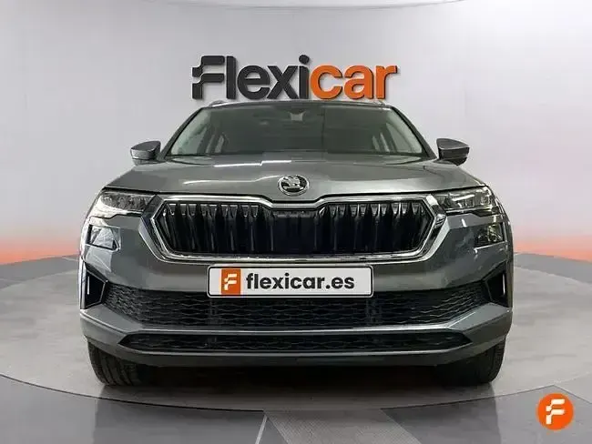 Usado Skoda Karoq 150 HP (110 kW) 2024 Cinzento SUV
