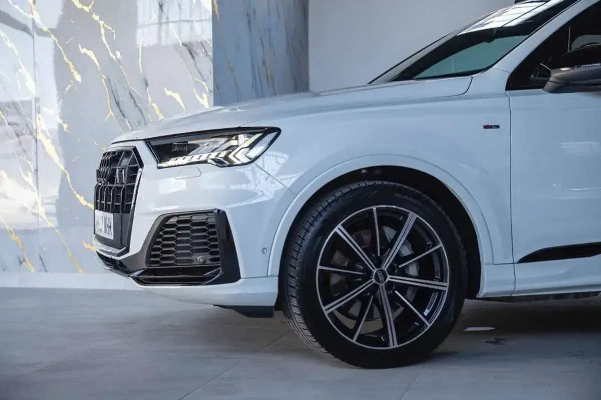 Usado Audi Q7 S-Line 286 CV (210 kW) 2023 Blanco SUV