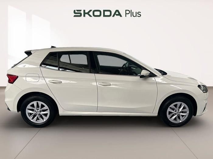 Usado Skoda Fabia Selection 115 CV (84 kW) 2025 Blanco Utilitario