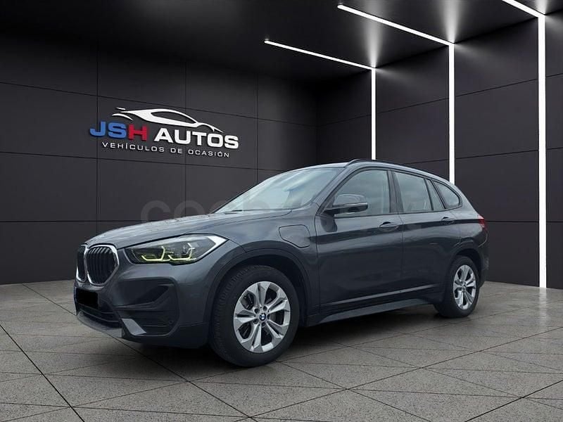 Gris / plata Usado 2020 BMW X1 Comfort Edition SUV | 18.490 € (Buen precio) - Imagen 1/4