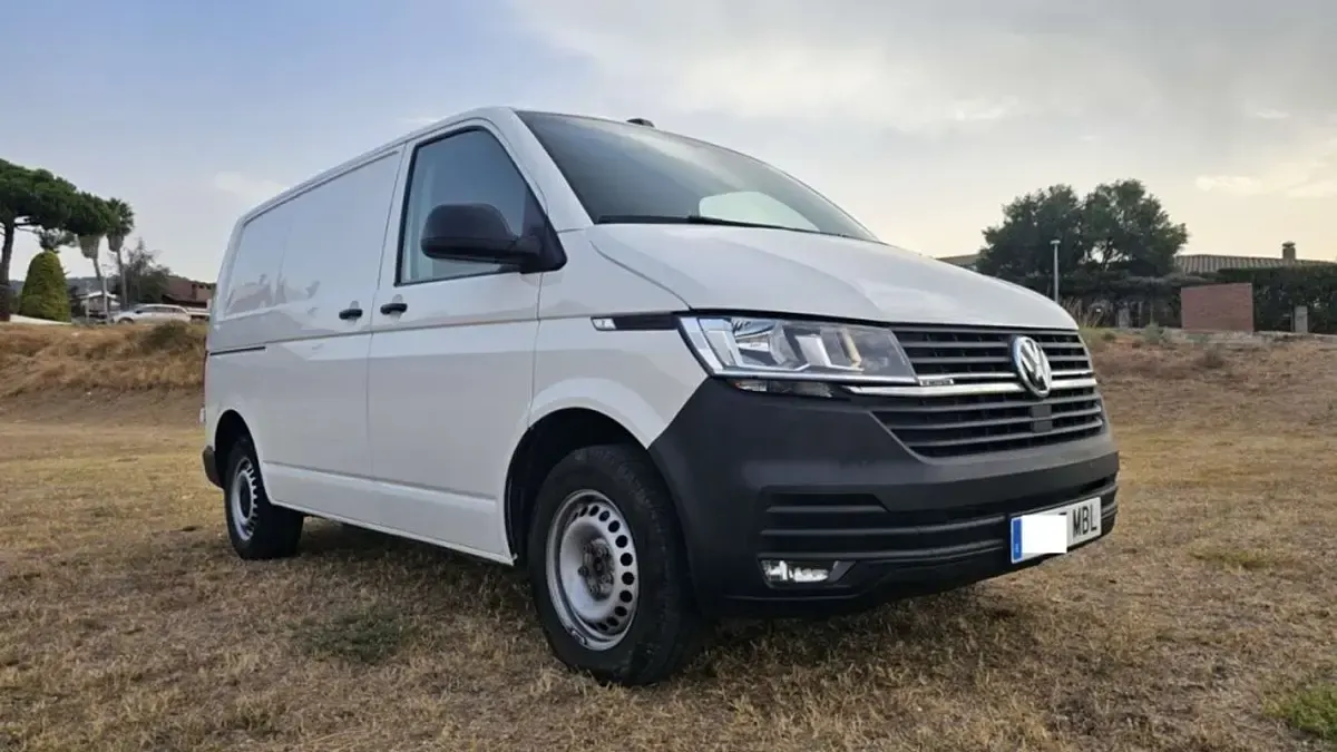 Usado VW T6.1 150 CV (110 kW) 2022 Blanco Van