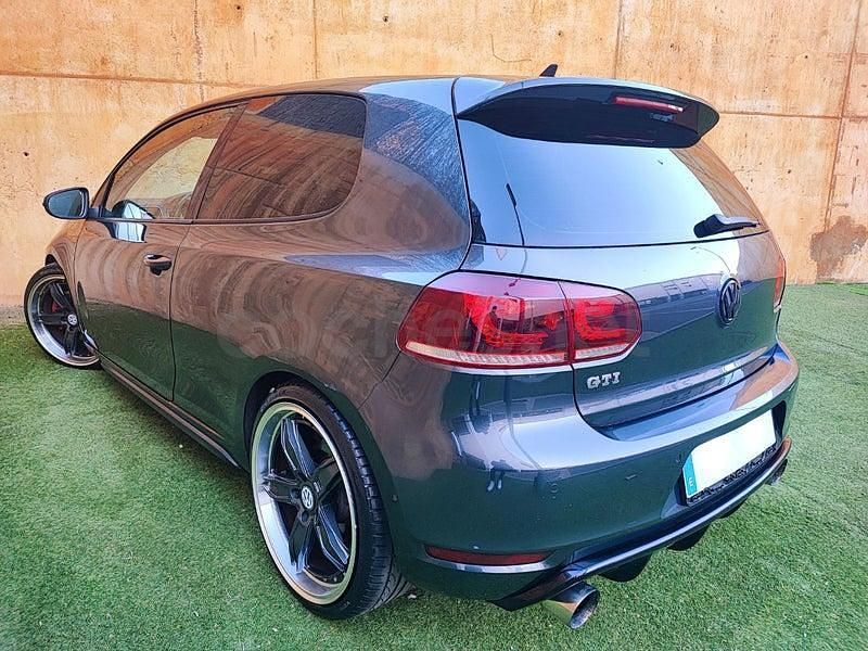 Usado VW Golf VI GTI 210 CV (154 kW) 2011 Gris / plata Utilitario