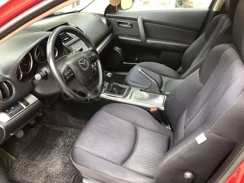 Usado Mazda 6 Luxury 150 CV (110 kW) 2014 Granate Berlina