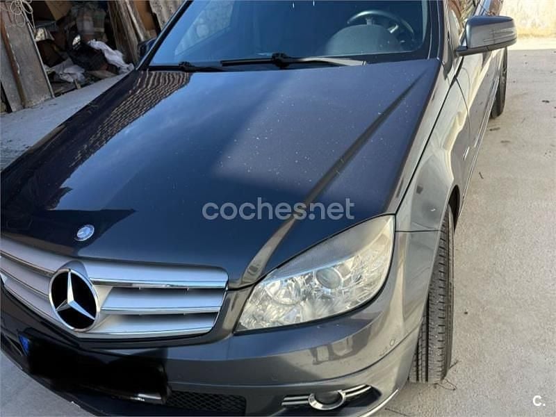 Usado Mercedes C220 Avantgarde 170 CV (125 kW) 2010 Gris / plata Familiar