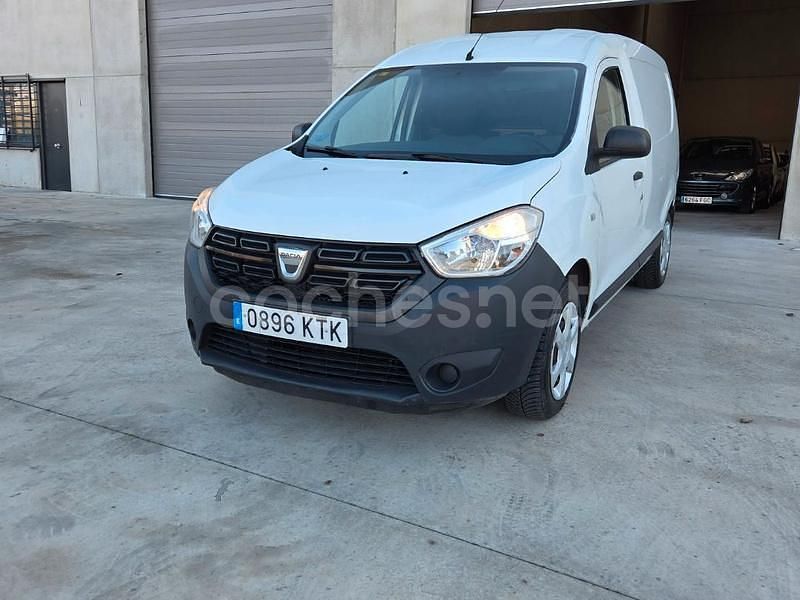 Usado Dacia Dokker Essentiel 102 CV (75 kW) 2019 Blanco Monovolumen