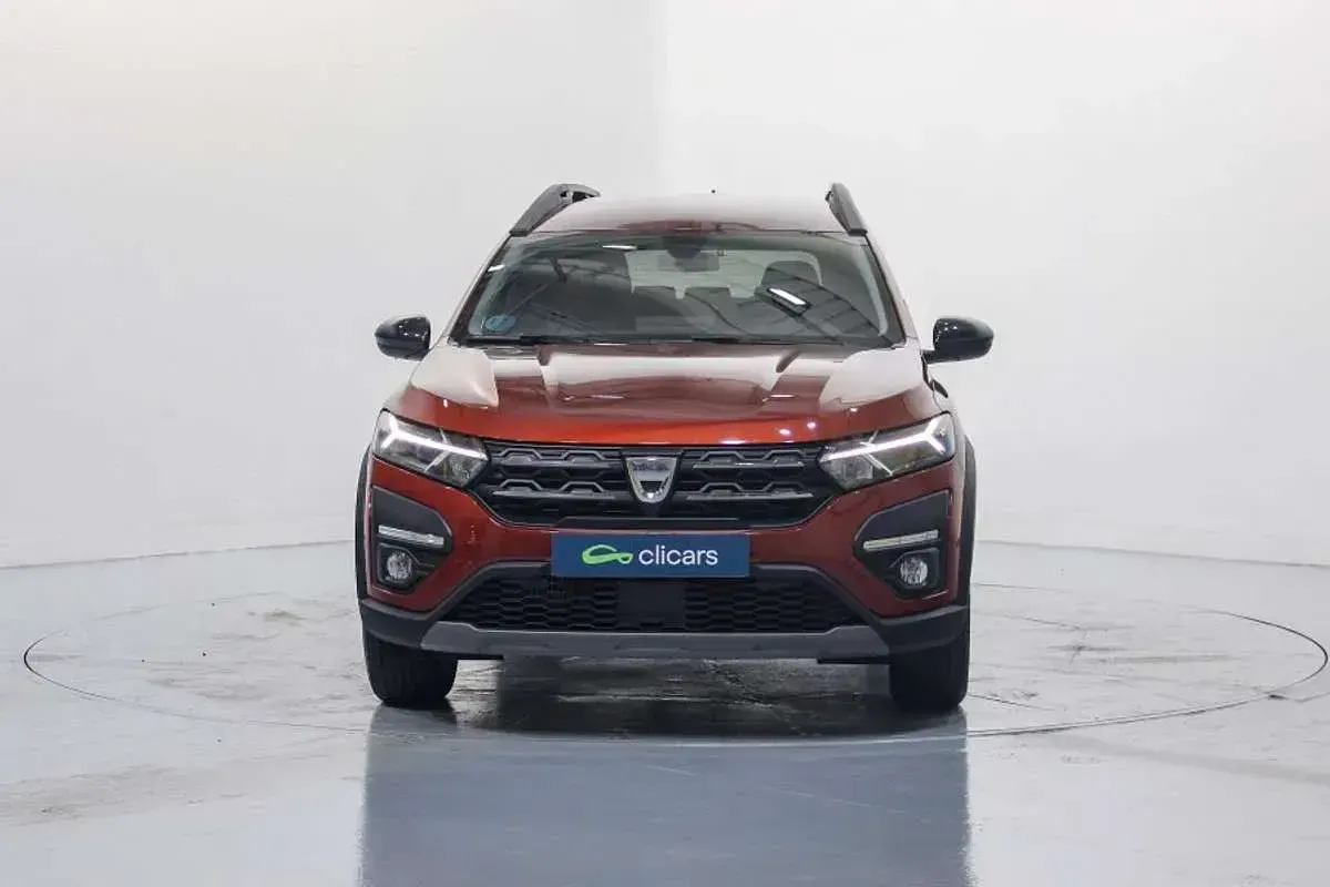 Usado Dacia Jogger Extreme 101 HP (74 kW) 2022 Laranja Monovolume