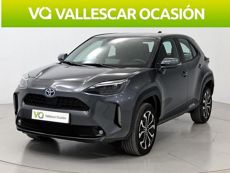 Gris Usado 2024 Toyota Yaris Cross Active SUV | 25.800 € (Un poco caro) - Imagen 1/4
