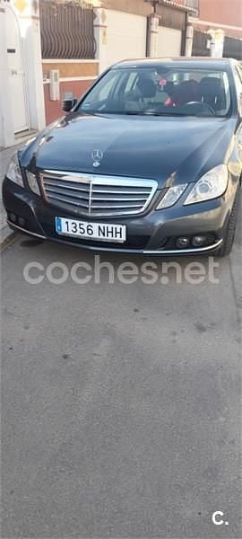 Negro Usado 2010 Mercedes E200 Berlina | 9000 € (Buen precio) - Imagen 1/4