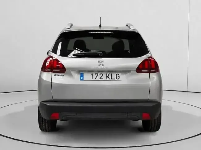 Usado Peugeot 2008 Style 82 CV (60 kW) 2018 Gris SUV