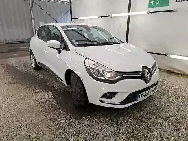 Usado Renault Clio IV Business 91 CV (66 kW) 2019 Blanco Berlina