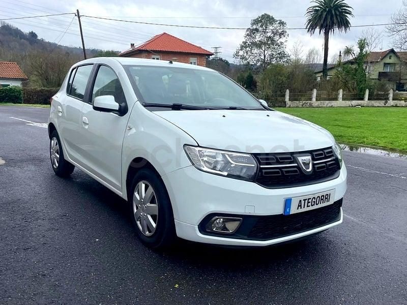 Usado Dacia Sandero Comfort 95 HP (69 kW) 2019 Branco Sedan