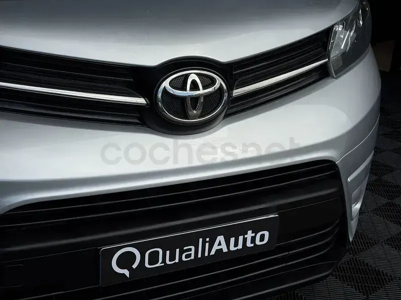 Usado Toyota Proace Verso Advance 120 CV (88 kW) 2020 Gris / plata Familiar