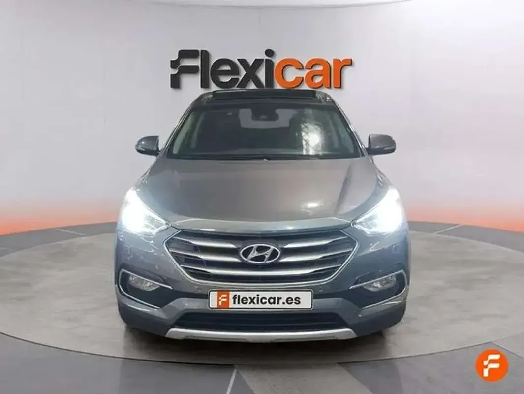 Usado Hyundai Santa Fe Style 201 CV (147 kW) 2016 Gris SUV