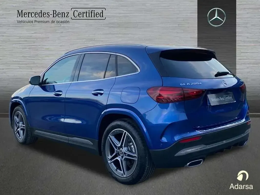 Usado Mercedes GLA200 150 CV (110 kW) 2025 SUV