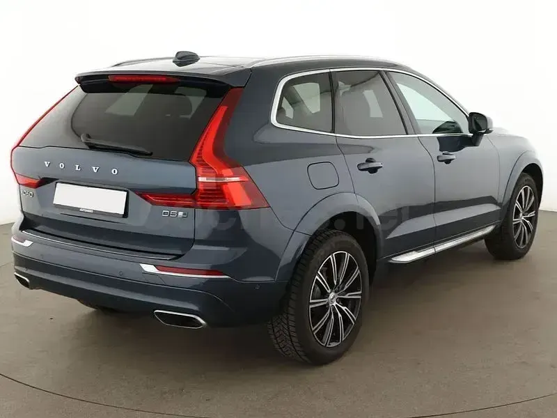 Usado Volvo XC60 Inscription 235 CV (172 kW) 2017 Azul SUV