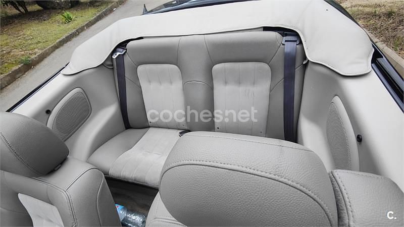 Usado Chrysler Sebring Cabriolet Touring 141 CV (103 kW) 2005 Gris / plata Descapotable