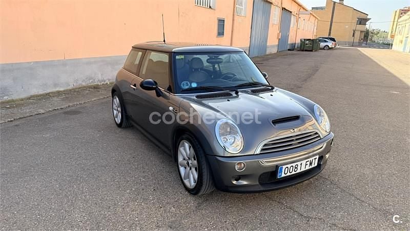 Usado Mini Cooper S 163 CV (119 kW) 2002 Gris / plata Utilitario