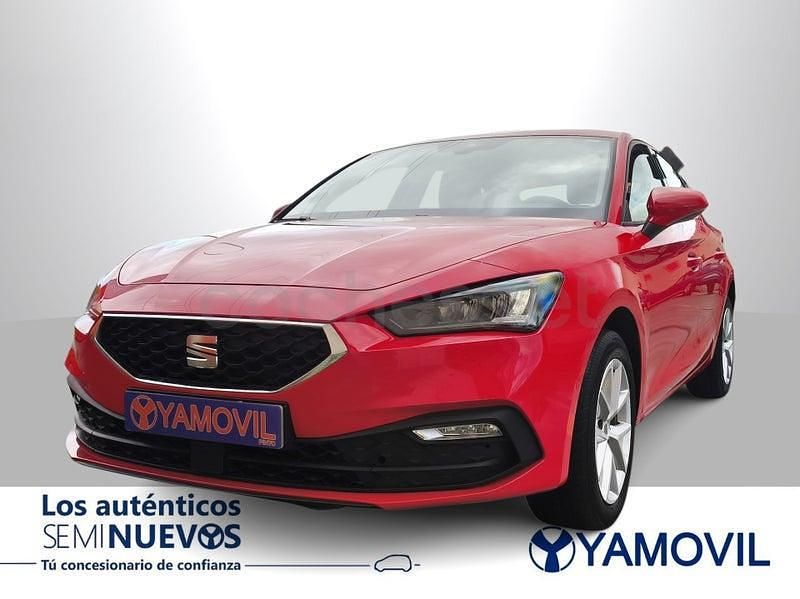 Usado Seat Leon Reference 110 CV (80 kW) 2021 Azul Berlina