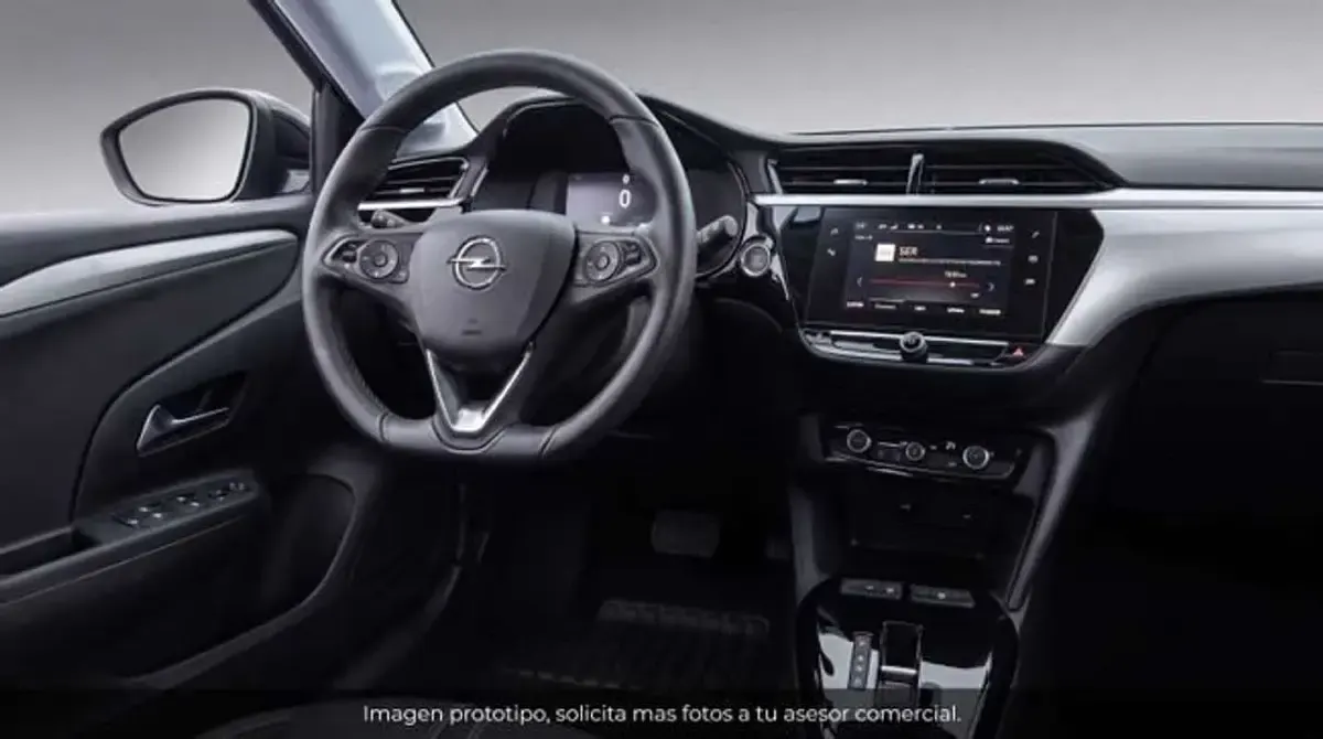 Usado Opel Corsa-e Edition 100 kW (136 CV) 2025 Gris Utilitario