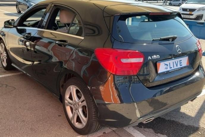 Usado Mercedes A180 110 CV (80 kW) 2014