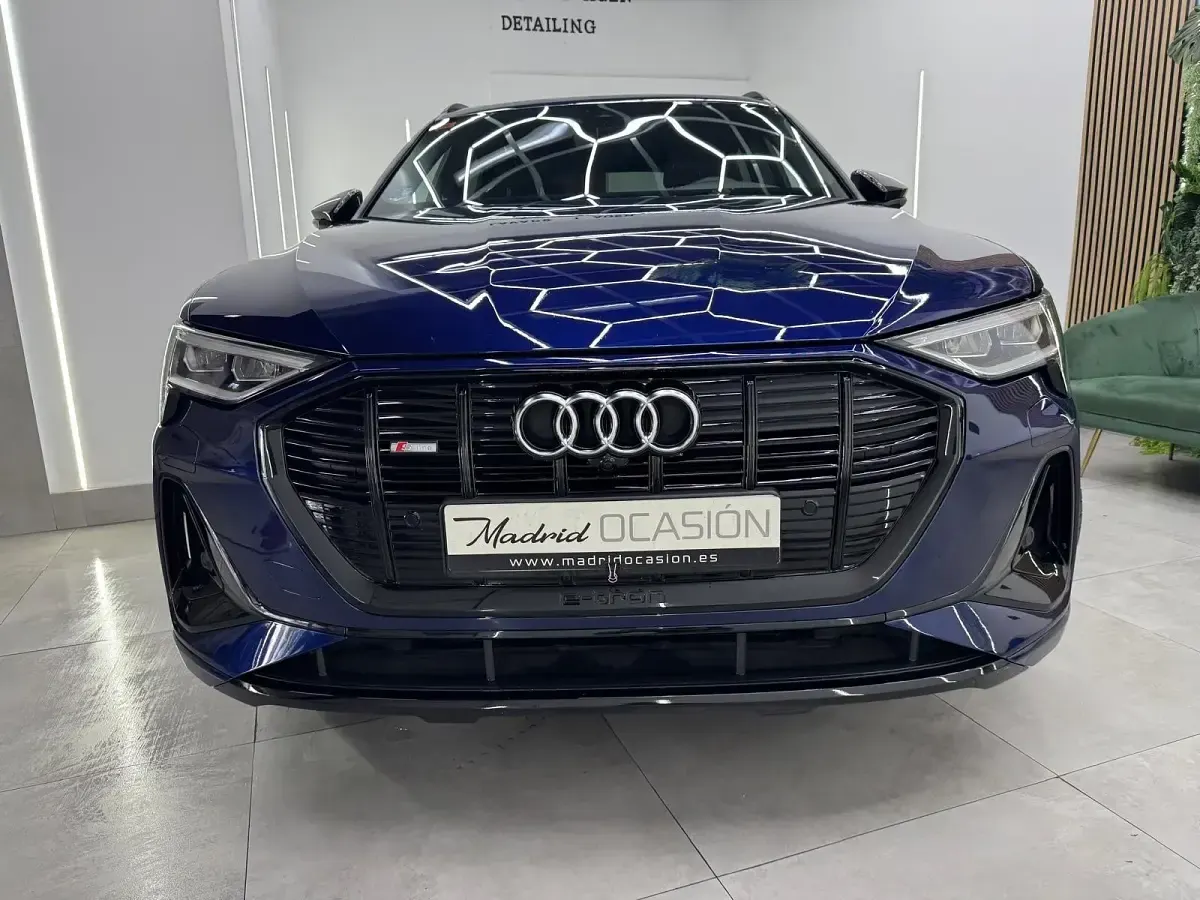 Usado Audi e-tron Sportback Ambiente 230 kW (313 CV) 2021 Azul SUV