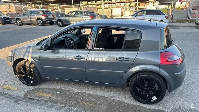 Usado Renault Mégane 105 CV (77 kW) 2007 Azul Berlina