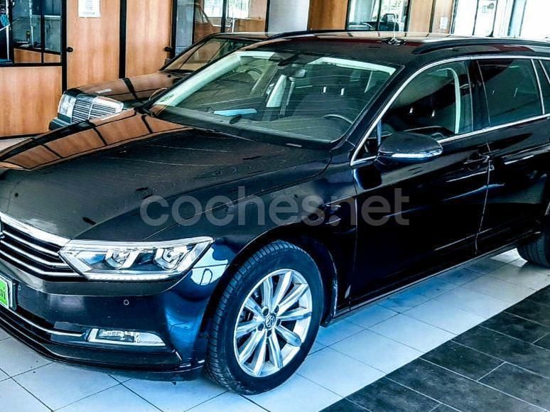 Usado VW Passat Advance 150 CV (110 kW) 2016 Negro Familiar
