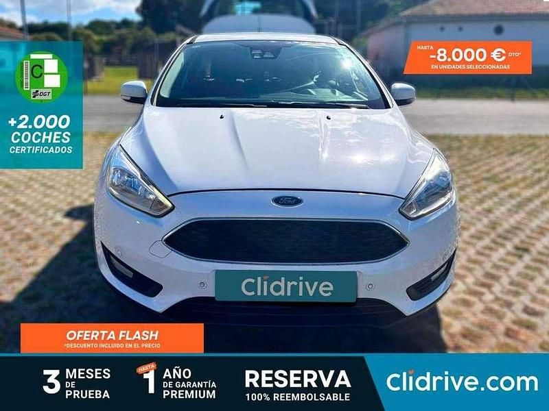 Blanco Usado 2015 Ford Focus Titanium Utilitario | 6190 € (Buen precio) - Imagen 1/3