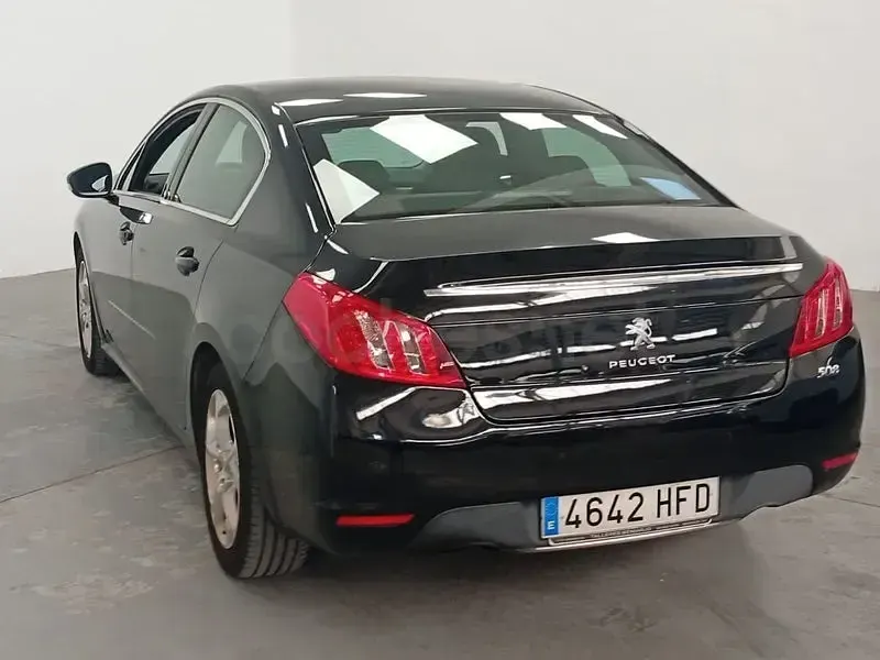 Usado Peugeot 508 Active 140 CV (102 kW) 2011 Negro Berlina