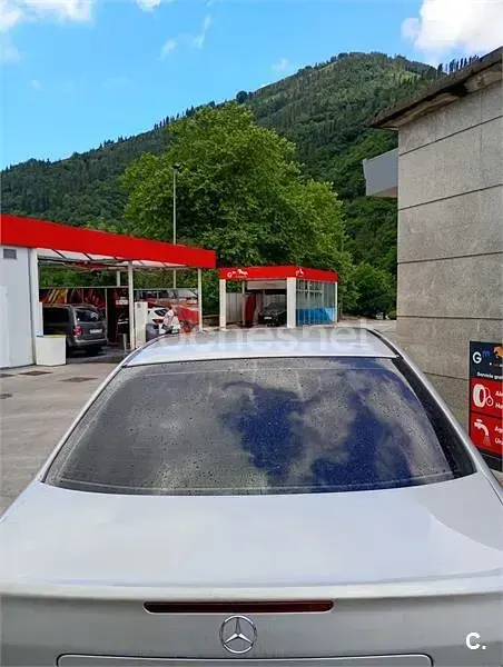 Usado Mercedes C220 Classic 143 CV (105 kW) 2003 Gris / plata Berlina