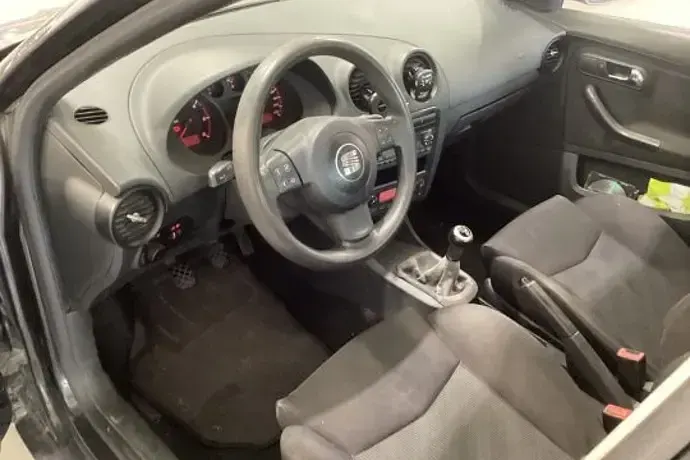 Usado Seat Ibiza Sport 100 CV (73 kW) 2005 Utilitario