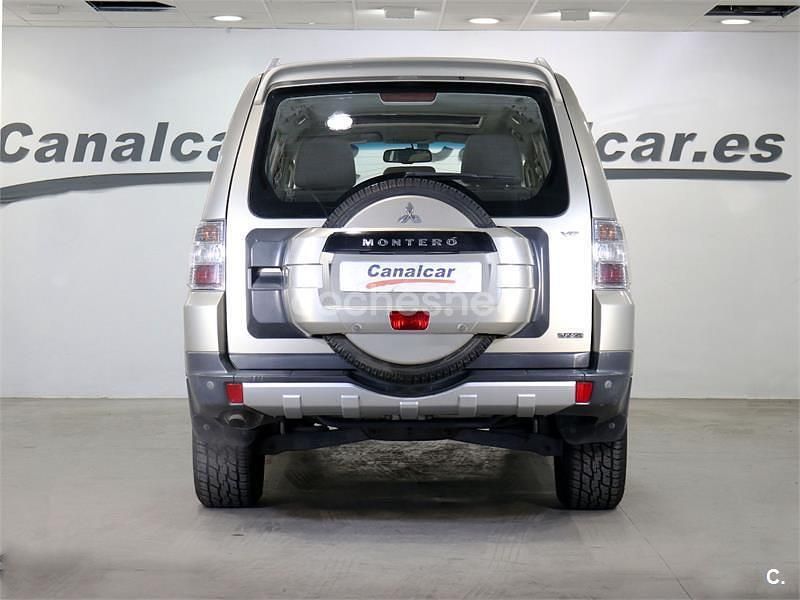 Usado Mitsubishi Montero 250 CV (183 kW) 2008 Beige SUV