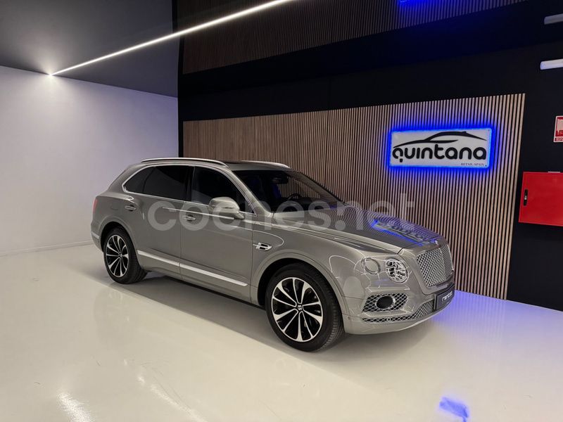 Gris / plata Usado 2018 Bentley Bentayga Mulliner SUV | 138.000 € (Super precio) - Imagen 1/4