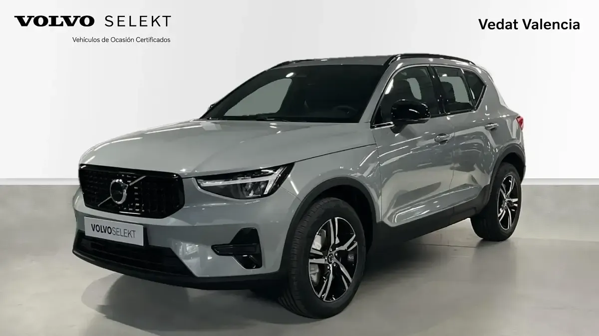 Begagnad Volvo XC40 Plus 163 HK (119 kW) 2026 SUV